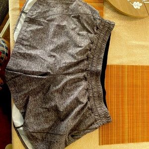 Lululemon Mid-rise Lined Short 5”